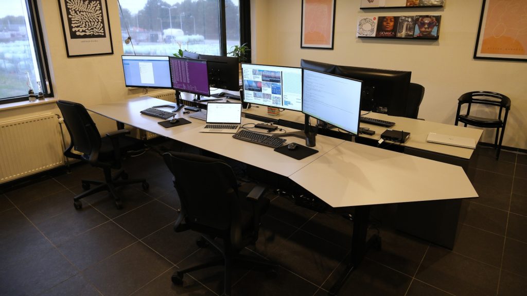 Werkplekken in Anderszo kantoor